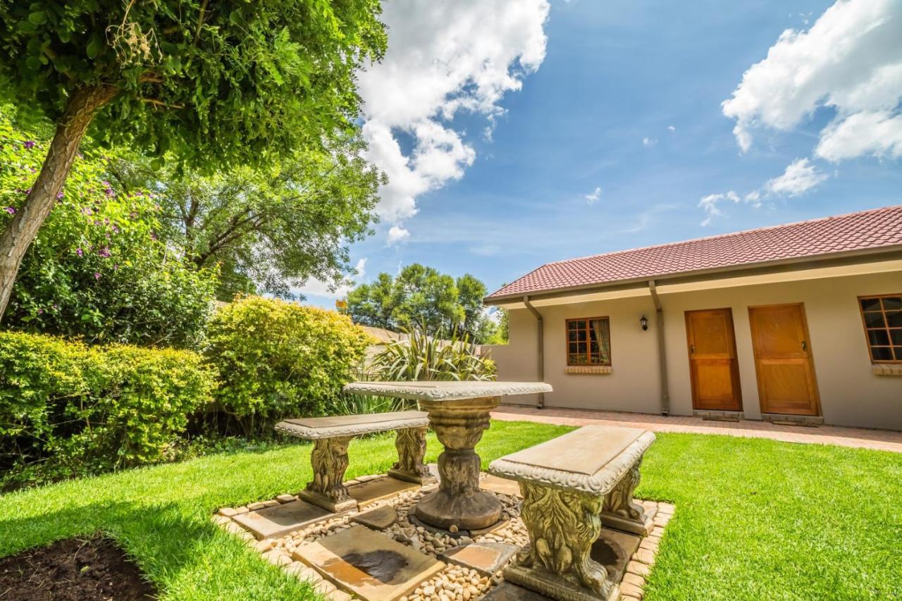 Beryl1 Guest House Klerksdorp Exterior foto